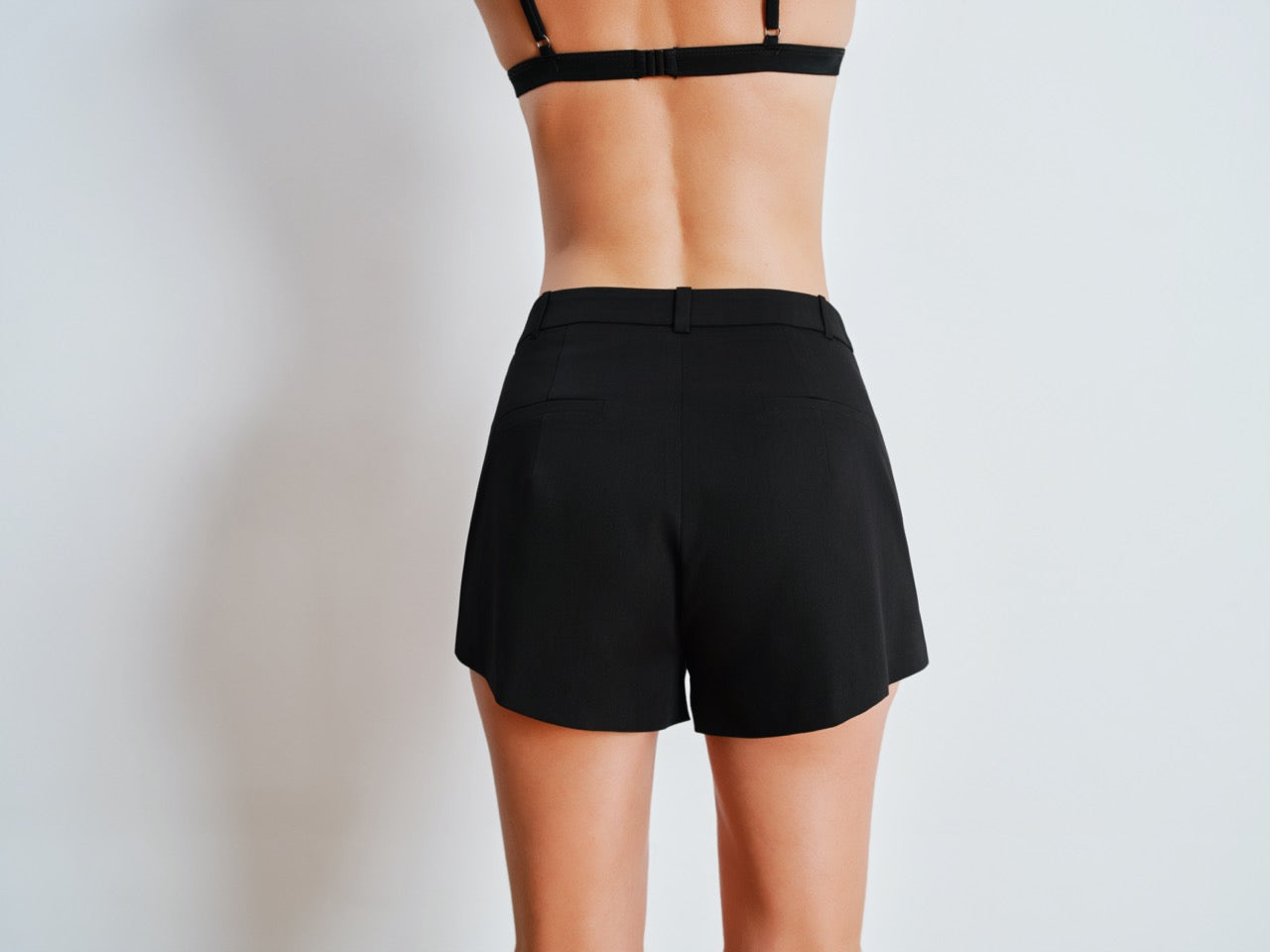 Siyah Ivy Mini Şort